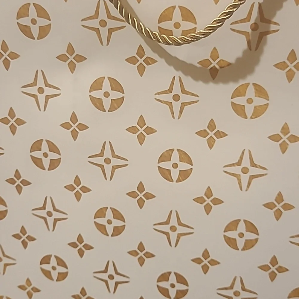 Elegant and Classy Gift Bags